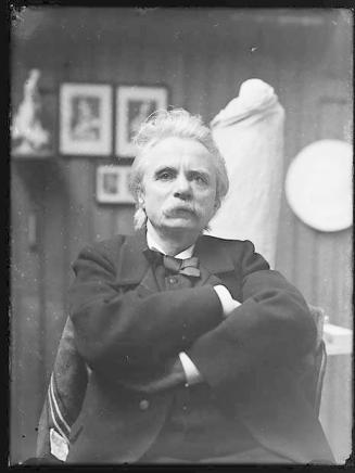Edvard Grieg fotografert i Gustav Vigelands atelier