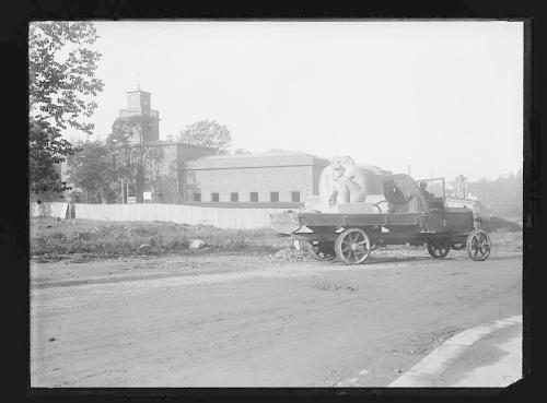 Transport av Gustav Vigelands granittgrupper